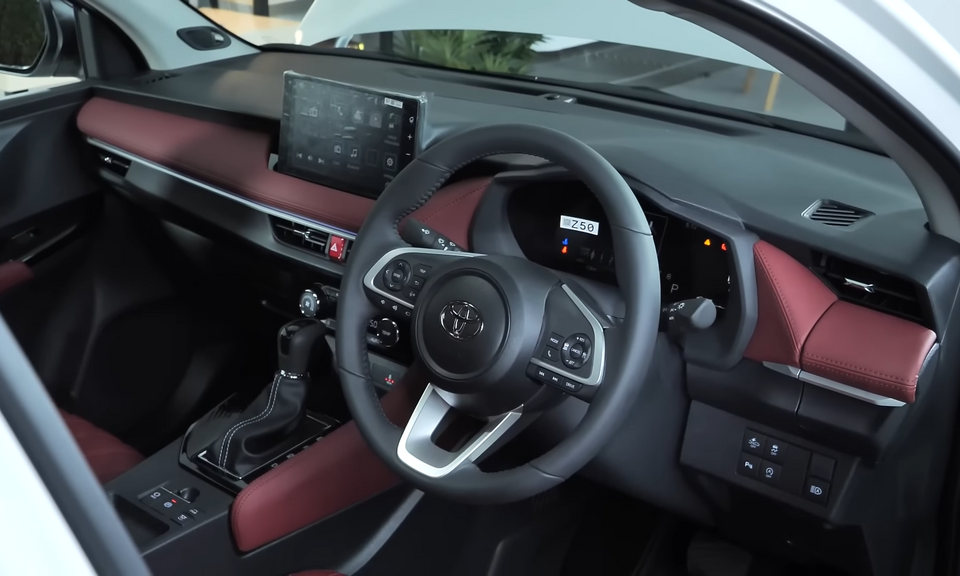 Toyota Yaris Ativ Interior